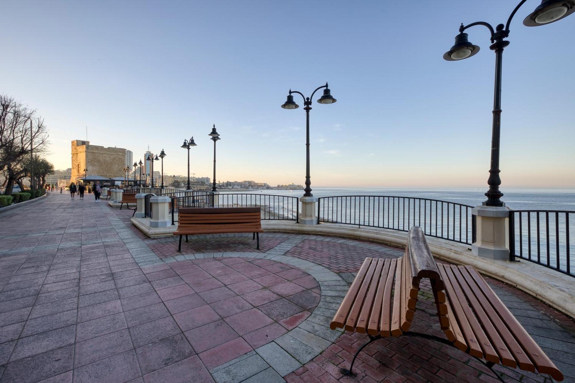 Seafront Sliema Apartment With Balcony & Sea Views By Jl Exterior foto